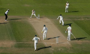 Nathan Lyon drops the ball and fails to run-out Jack Leach.